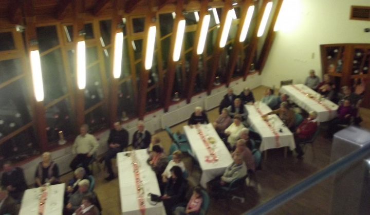 Posedenie dôchodcov 2014